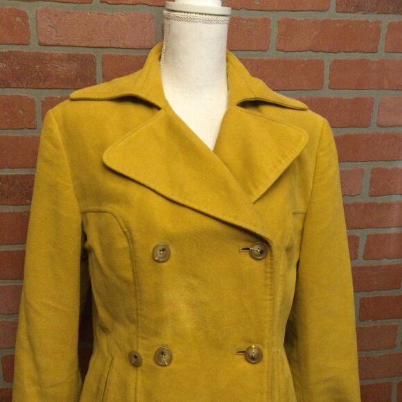 Cole Haan women’s size 10 jacket yellow single breasted button closure collard b - Picture 2 of 11